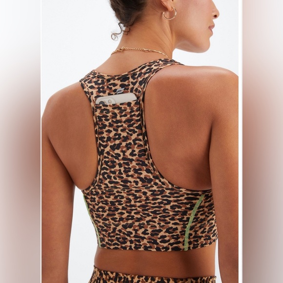 Fabletics on the go sports bra. NWT - Picture 6 of 6